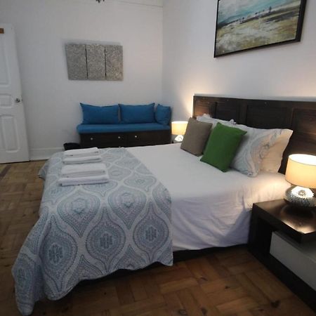 Ocean M1 R4 - Large Double Room With Shared Bathroom In City Center 리스본 외부 사진