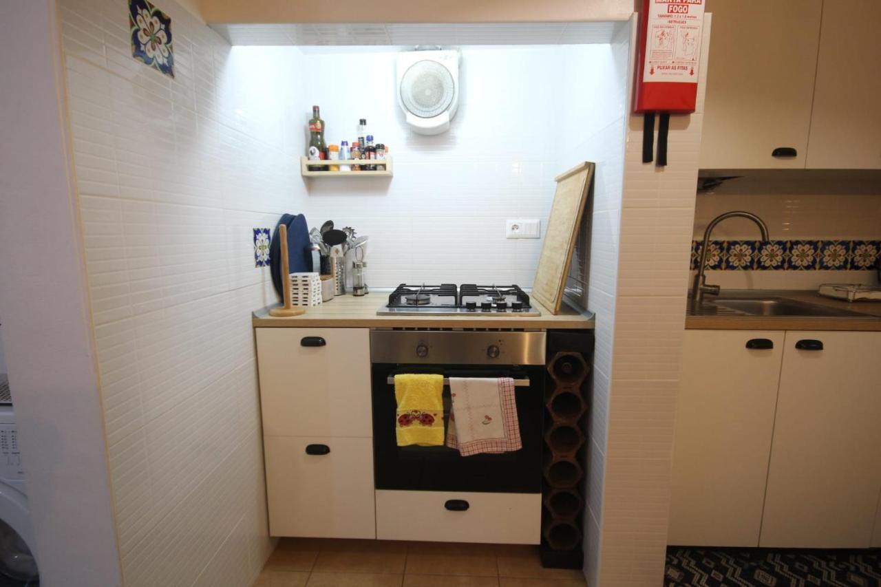Ocean M1 R4 - Large Double Room With Shared Bathroom In City Center 리스본 외부 사진