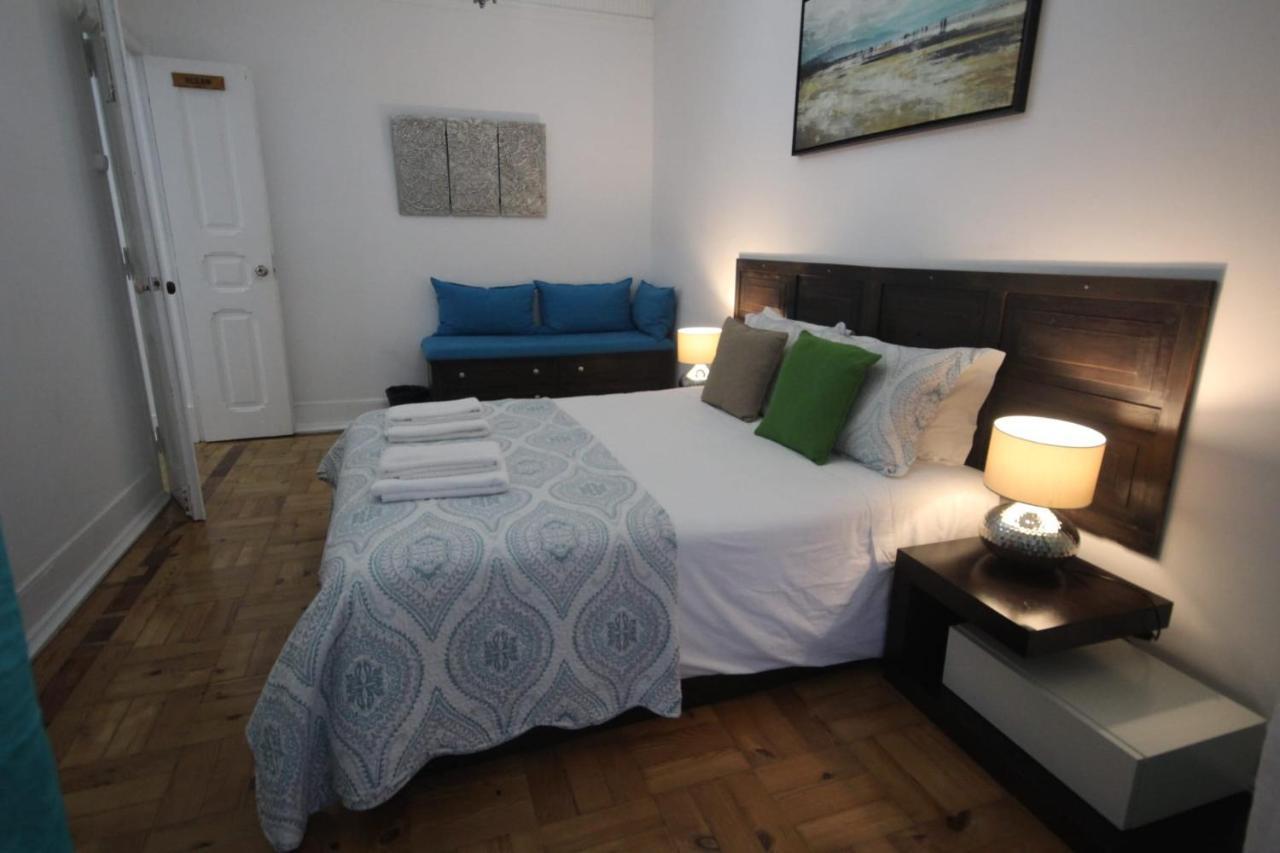 Ocean M1 R4 - Large Double Room With Shared Bathroom In City Center 리스본 외부 사진